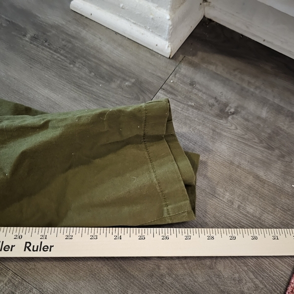 Levi’s Women NWT Medium Olive Green Jumpsuit - Picture 9 of 14